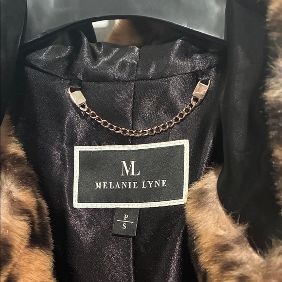 Leopard Print Teddy Jacket - Picture 2 of 4